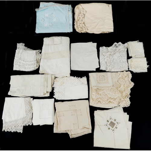 1460 - Small collection of late 19th/early 20th century whitework and lace