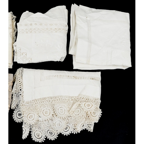 1458 - Collection of crocheted and lace tablecloths