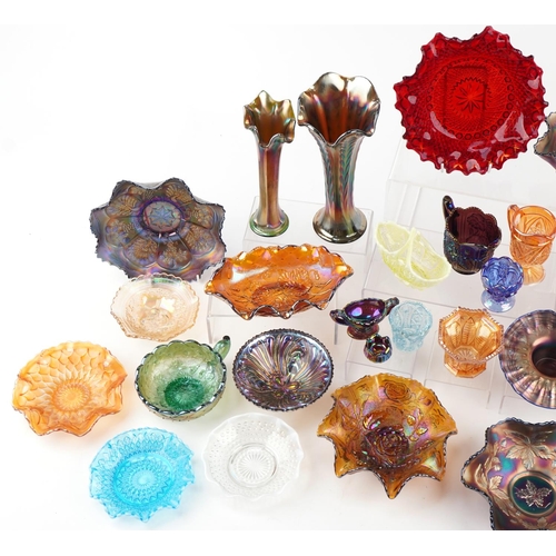 1170 - Quantity of carnival glass including bowls, vases and cups