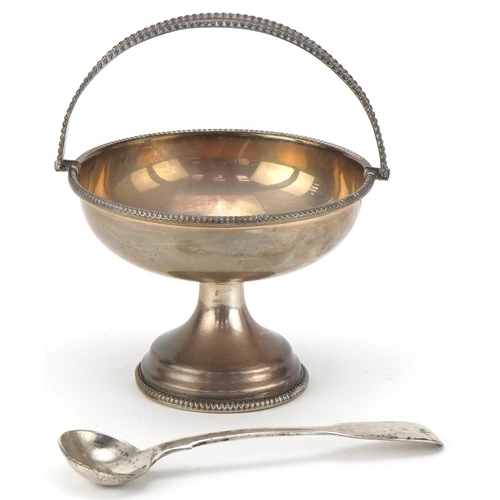 452 - Small silver bonbon dish, Birmingham 1920 by Marson & Jones, together with a silver spoon, the dish ... 