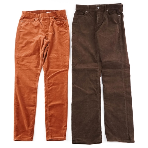 1449 - Six pairs of ladies and gentlemen's trousers - Lands' End and Boden, various sizes