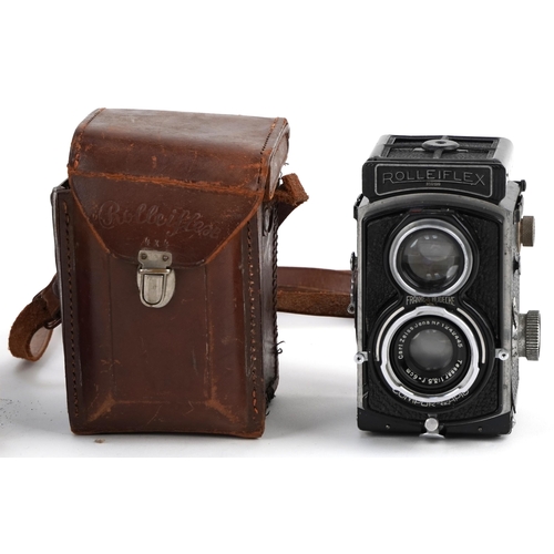 1469 - Three vintage cameras - Thornton Pickard play camera, Rolleicord and Rolleiflex