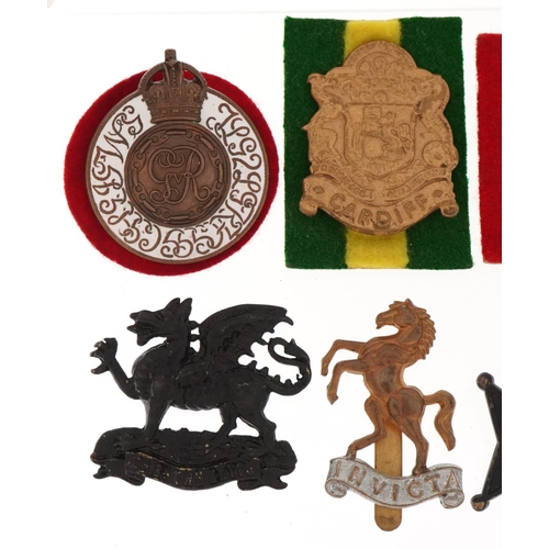 2561 - Eight military interest cap badges including 4th Battalion The Buffs, 1st Cheshire Rifle Volunteers ... 