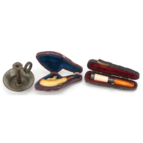 122 - Victorian amber and silver mounted cheroot holder with engine turned decoration, 6.5cm in length, to... 