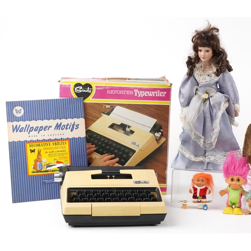 2052 - Vintage and later toys including a golden jointed teddy bear with bell, Cindy typewriter and trolls