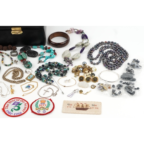 3381 - Antique and later jewellery, some silver, some set with semi precious stones, including smoky quartz... 