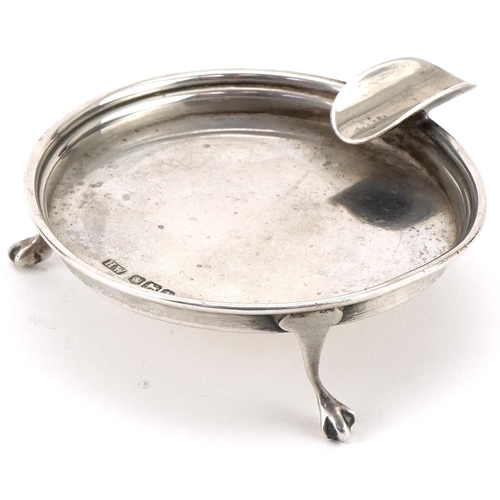 421 - Silver circular ashtray, Sheffield 1936 by Henry Wigfull, 8cm in diameter, 41g