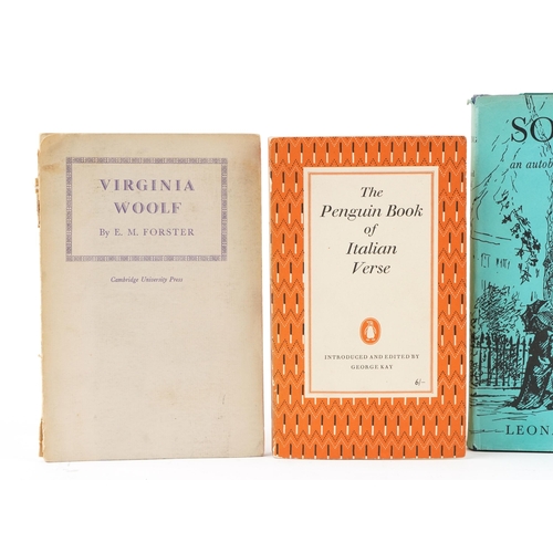 2371 - Four hardback and paperback books including The Penguin Book of Italian Verse 1960 reprint and Sowin... 