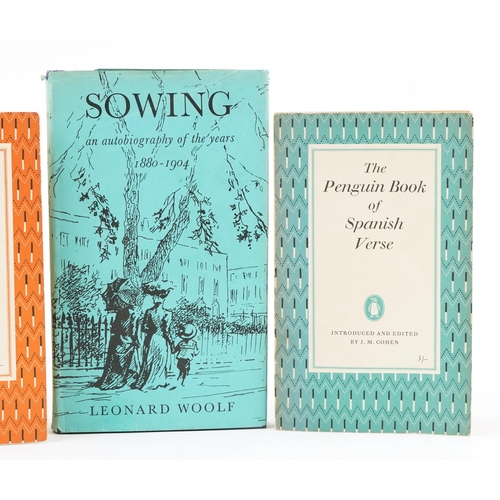 2371 - Four hardback and paperback books including The Penguin Book of Italian Verse 1960 reprint and Sowin... 