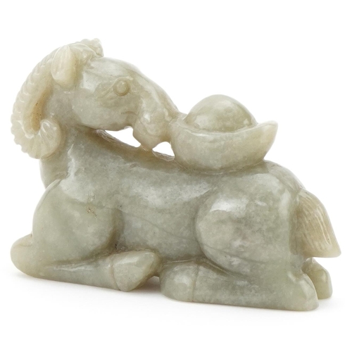 367 - Chinese carved stone study of a horse, 7.5cm in length