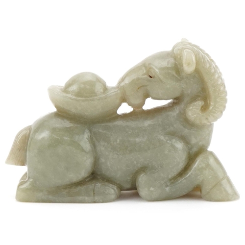 367 - Chinese carved stone study of a horse, 7.5cm in length