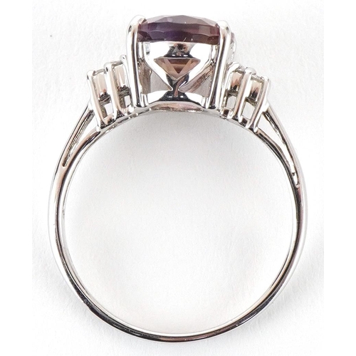 3179 - 9ct white gold colour changing stone ring with diamond set shoulders, size N, 2.8g