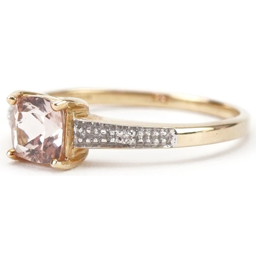 3191 - 9ct gold pink stone ring with diamond set shoulders, size N/O, 1.5g