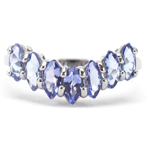 3207 - 9ct white gold tanzanite herringbone ring, size N, 1.8g