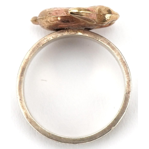 3308 - 9ct gold ring in the form of a rabbit, size N, 4.0g