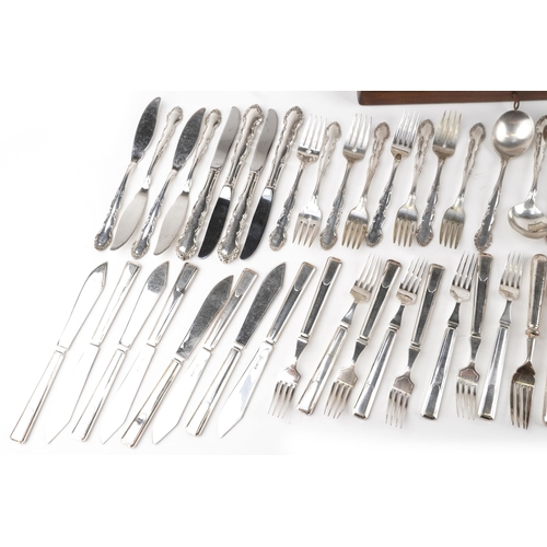 1205 - Collection of various plated flatware to including a cased fish set of knives and forks, the case 35... 