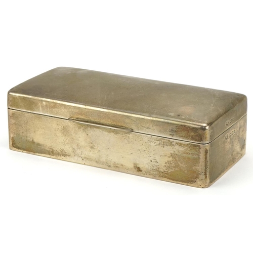 416 - Victorian silver cigarette box, the domed hinged lid engraved 'Straight On Crest', Sandown Park, 192... 