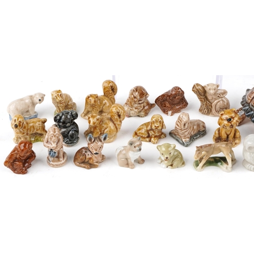 522 - Collection of Wade Whimsies animals and figures including Yogi Bear, Jerry and some Disney, the larg... 