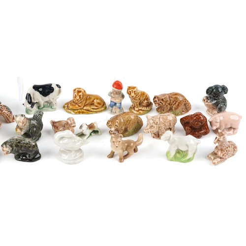 522 - Collection of Wade Whimsies animals and figures including Yogi Bear, Jerry and some Disney, the larg... 