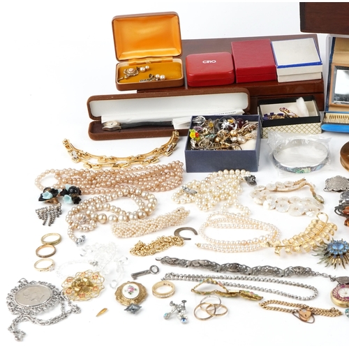 3388 - Good collection of costume jewellery including silver lockets and necklaces, watches, bracelets, nec... 