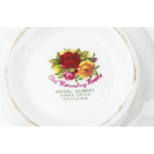 570 - A Quantity of Royal Albert Old Country Roses pattern dinnerware including tureens and covers, side p... 