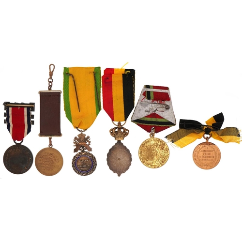 2567 - Military interest medals and jewels with ribbons including France, Belgium and Russia