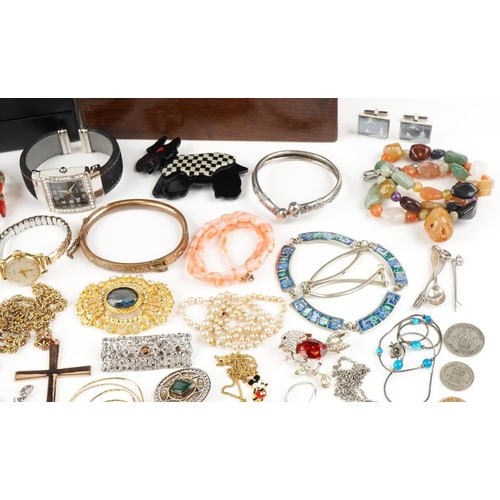 3379 - Small collection of mixed costume jewellery to include a hardstone necklace, two silver bangles, an ... 