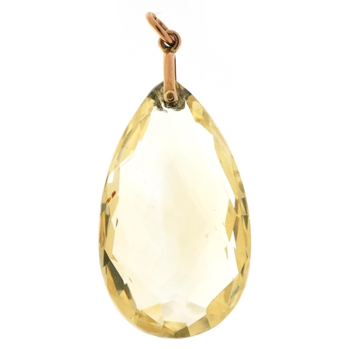 3195 - Large citrine pendant with yellow metal mount, 5cm high, 15.6g