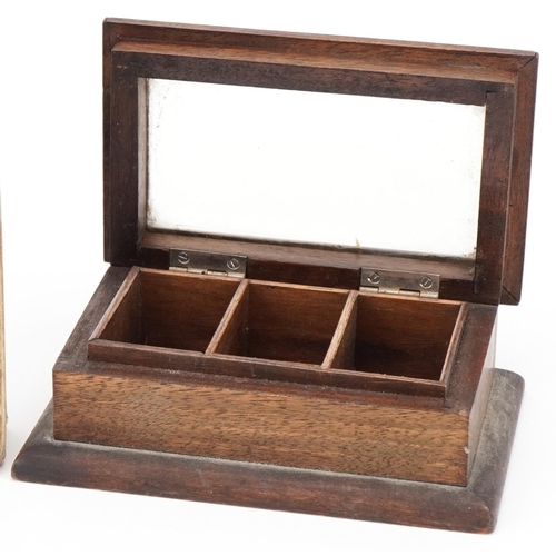 2272 - The Royal Mail stamp album for The Stamps of the World with a glazed stamp box, 11cm wide