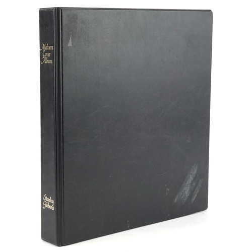 2257 - Black ring-binder containing Victorian and later British stamps and covers including Two Penny Blues... 