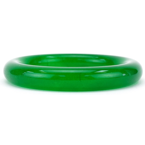 3217 - Chinese green jade bangle, 8.5cm in diameter, 73.4g