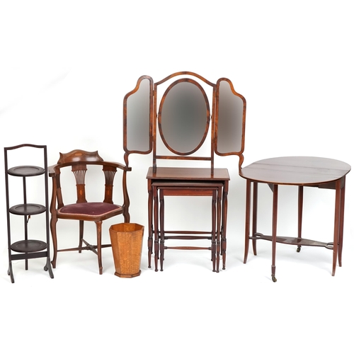 1039 - An Edwardian mahogany nest of three occasional tables, 67cm H x 54cm W x 36cm D, together with an Ed... 