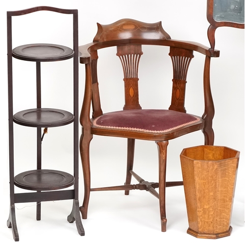 1039 - An Edwardian mahogany nest of three occasional tables, 67cm H x 54cm W x 36cm D, together with an Ed... 