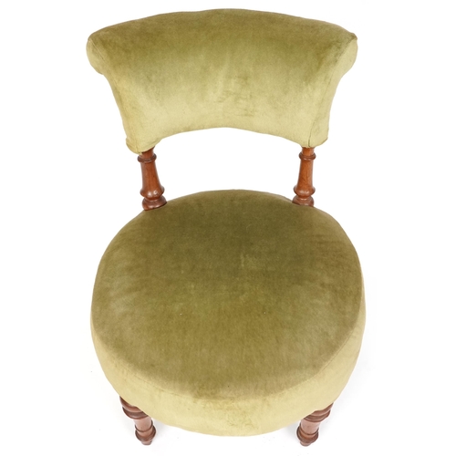 1085 - Late Victorian walnut framed nursing chair upholstered in green velour, raised on turned legs, H-70c... 