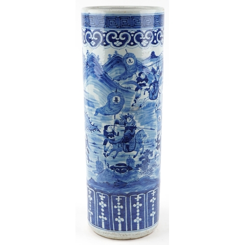 143 - Good Chinese blue and white stick stand, Kangxi, decorated with warriors, 72cm high x 25cm in diamet... 