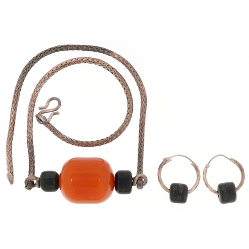 3233 - Unmarked silver amber coloured bead and Mayan jade necklace and a pair of similar earrings, the ambe... 