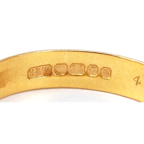 3245 - 22ct gold engraved wedding band, London 1967, size S, 4.3g