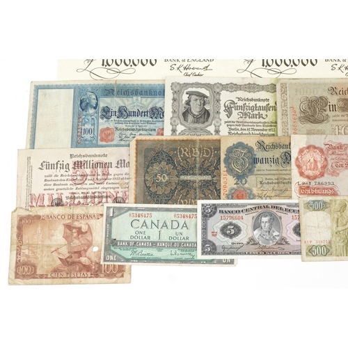 2249 - Quantity of world bank notes to include early 20th century German banknotes to include a 1923 fifty ... 