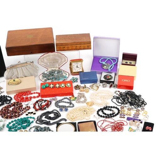 3398 - Collection of costume jewellery to include bracelets, necklaces and rings.