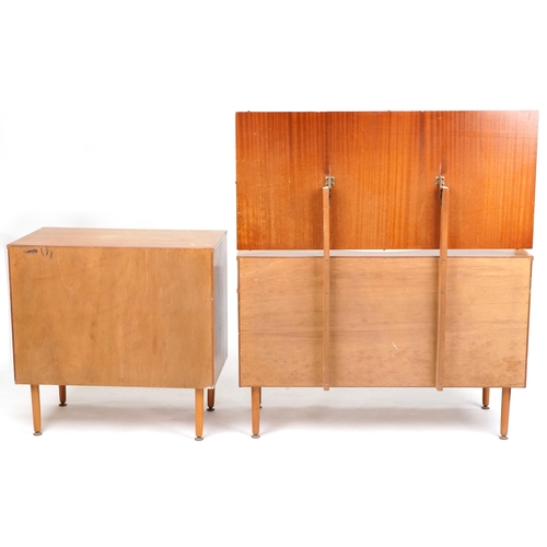 1061 - Late 20th century golden teak veneered dressing table and matching chest of three drawers, the dress... 