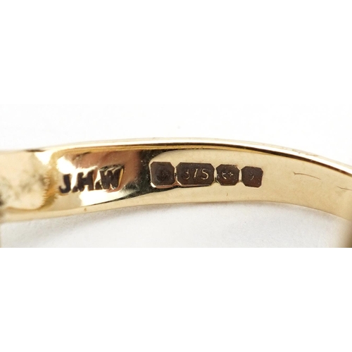 3311 - 9ct gold engine turned wishbone ring, size K, 1.5g