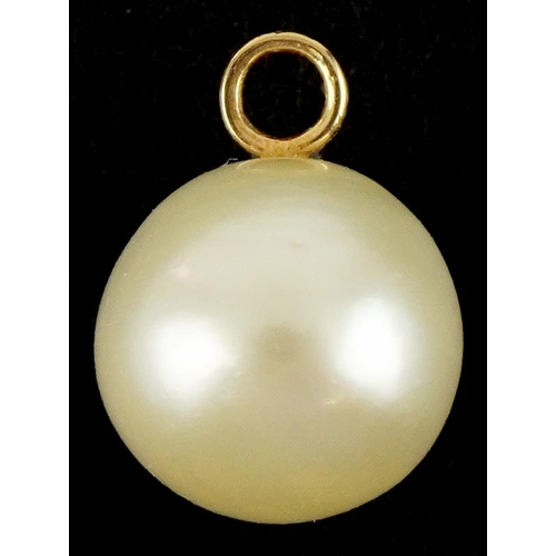 3279 - Cultured pearl pendant with yellow metal suspension loop, 11mm in diameter, 2.1g