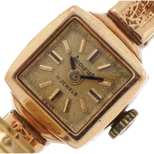 3198 - Accurist, 9ct gold cased ladies manual wind wristwatch with gold plated strap, the case 14.0mm wide,... 