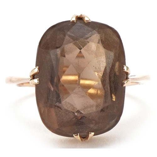 3110 - 9ct gold and smokey quartz oval dress ring, size M, 4.9g