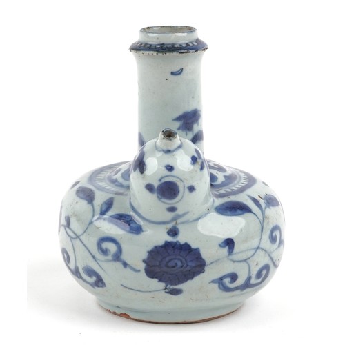 50A - Chinese blue and white porcelain Kendi pouring vessel, late Ming Dynasty with scrolling decoration, ... 