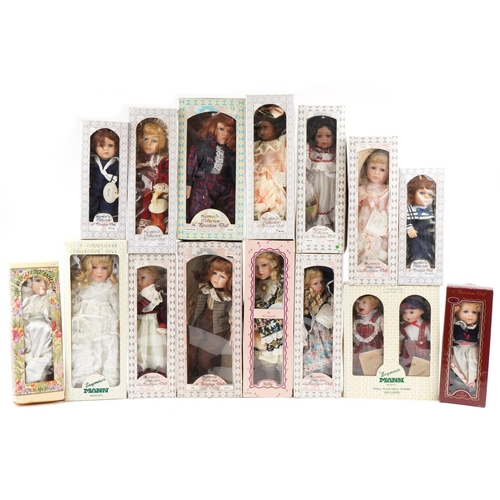 1263 - A Large collection of porcelain collectors dolls, some with boxes