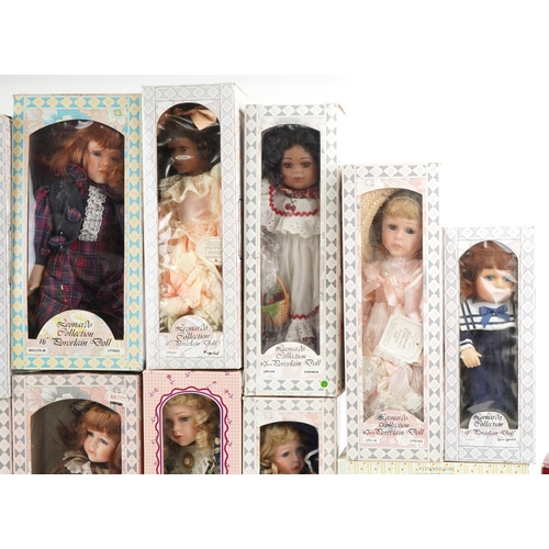 1263 - A Large collection of porcelain collectors dolls, some with boxes