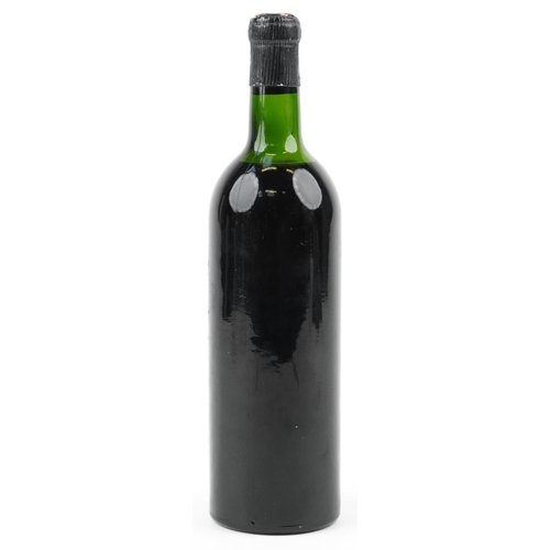 553 - A bottle of 1964 Châteaux Pichon-Lalande.