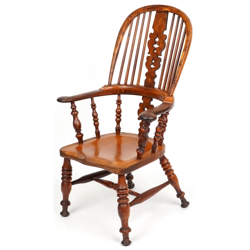 1133 - A late 19th/early 20th century yew and elm pierced splat back Windsor armchair, 108cm H x 68cm W x 6... 