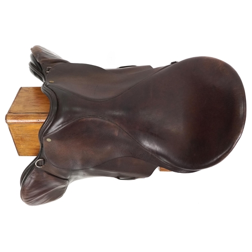 1162 - A Kiln Saddlery Ltd 17 inch brown leather saddle.